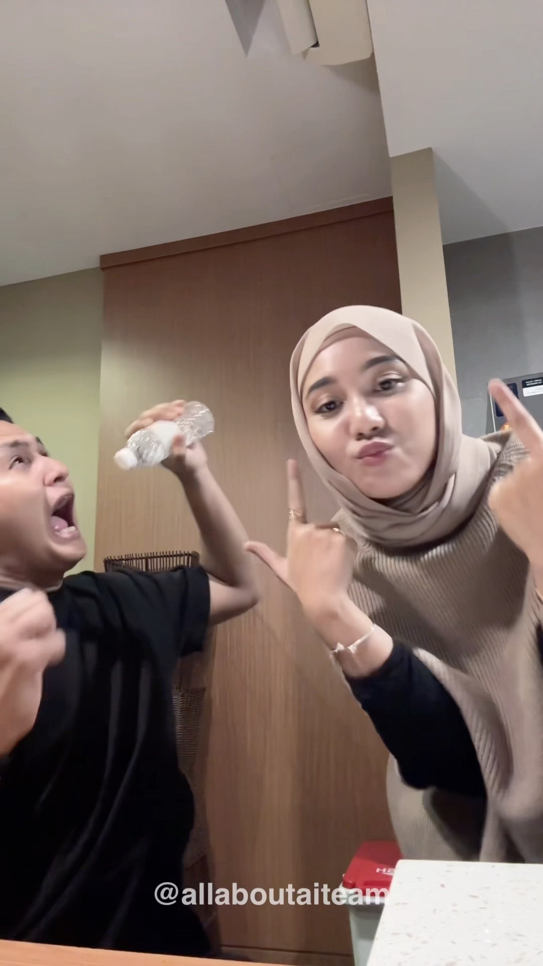 Laki Bini Masuk Air!! Bestnya Kan Camni ? #aiisya #yazid #aiteam
